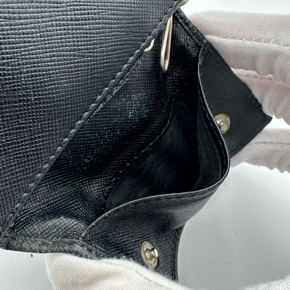 Prada Saffiano Leather key card holder - Picture 7 of 8